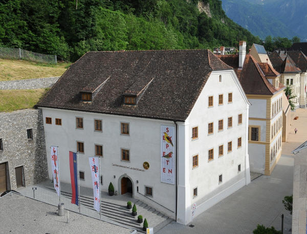 Landesmuseum und das Vögtehaus